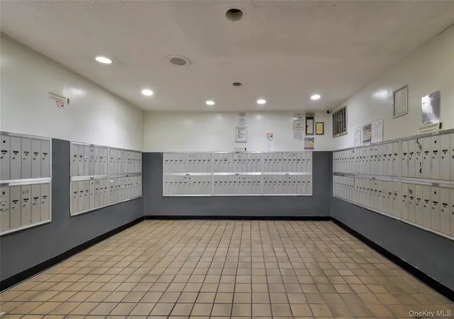 4th image of 83-30 Vietor Ave, New York, NY 11373