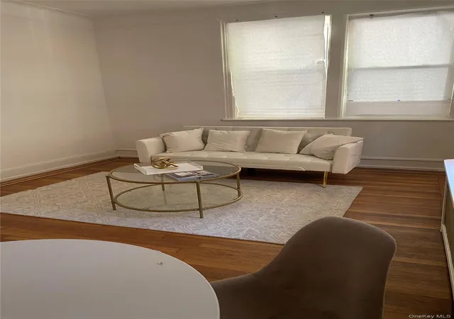 Photo 3 of Sale Pending at 4331 Murdock Ave, New York, NY 10466 | MLS# 912020 | Listing updated on 2026-08-05