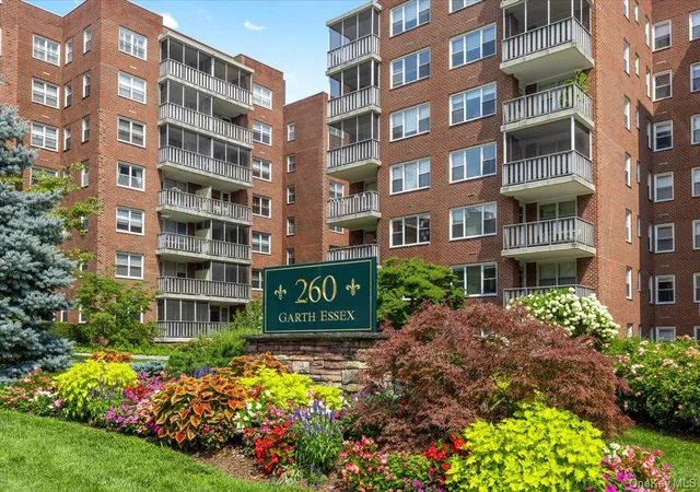 2nd image of 260 Garth Rd #1A5, Eastchester, NY 10583 | MLS# 912084
