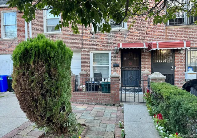 3rd image of 135 18 118th St, South Ozone Park, NY 11420 | MLS# 912647
