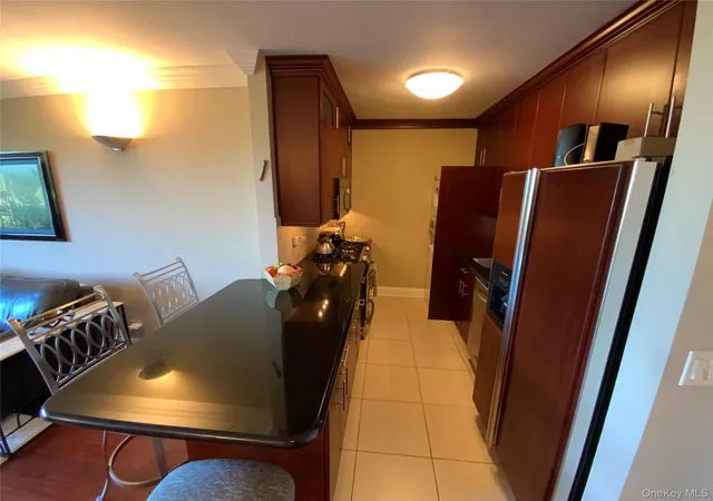 Photo 4 of Sale Pending at 26910 Grand Central Pkwy #4T, Floral Park, NY 11005 | MLS# 913045 | Listing updated on 2026-06-01