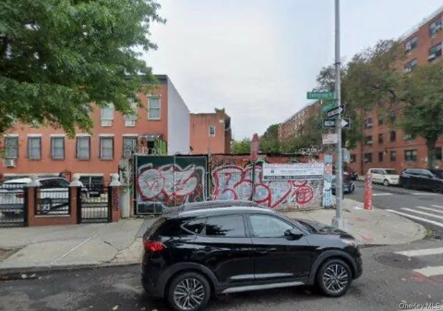 2nd image of 510 Evergreen Ave, New York, NY 11221 | MLS# 913058