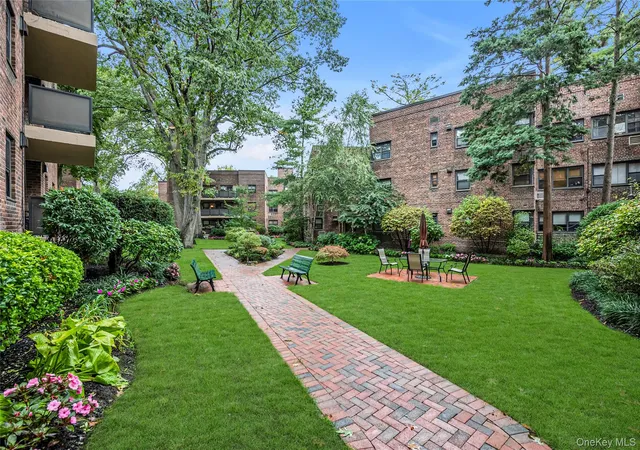 15th image of 50 Brompton Rd #2L, Great Neck, NY 11021 | MLS# 913248