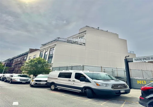 4th image of 102 Walworth St, Brooklyn, NY 11205 | MLS# 913618