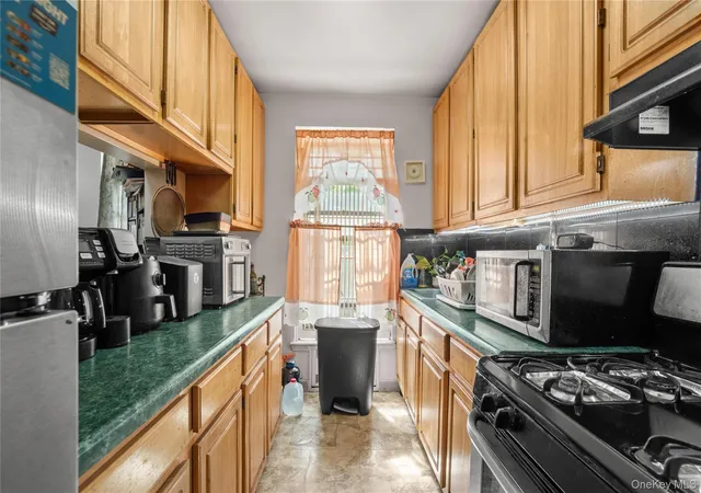 Homes for sale in New York, NY | 211 W 144Th St, New York, NY 10030