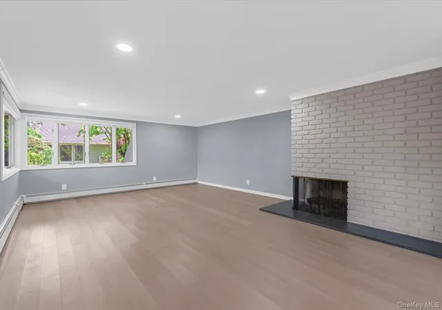 4th image of 19 Ridge Dr E, Roslyn, NY 11576 | MLS# 914169