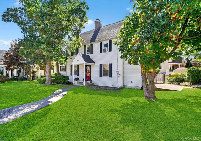 2nd image of 3384 Country Club Rd, Bronx, NY 10465 | MLS# 914389