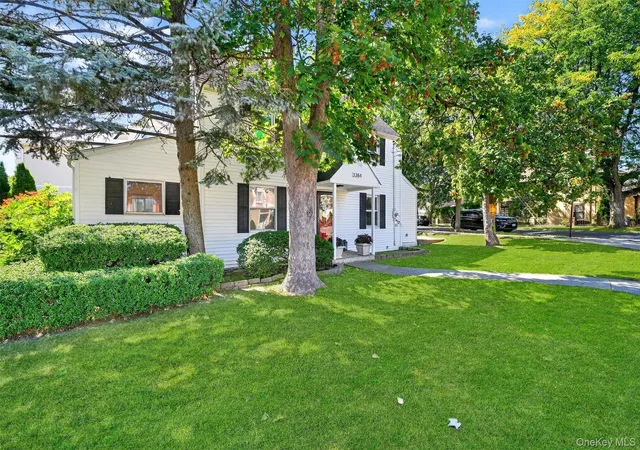 3rd image of 3384 Country Club Rd, Bronx, NY 10465 | MLS# 914389