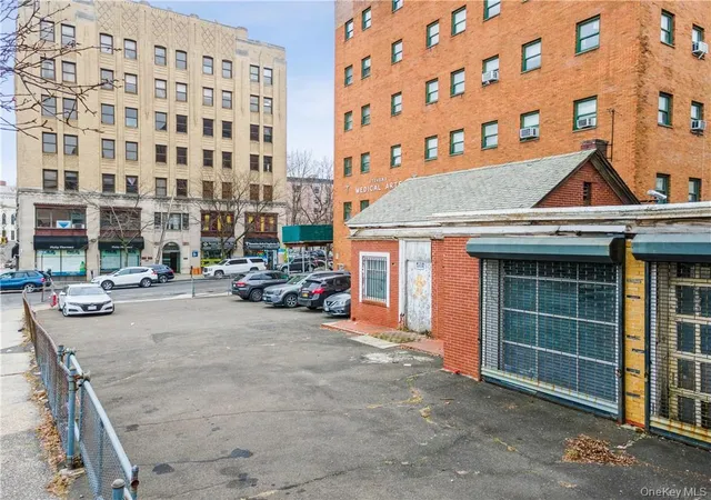 Homes for sale in Mount Vernon, NY | 101 Stevens Ave, Mount Vernon, NY 10550 | MLS# 914653
