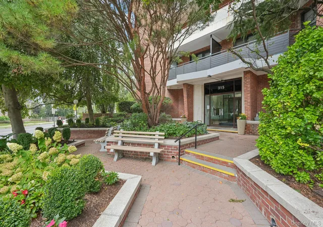 Photo 1 of Sale Pending at 315 King St #1L, Port Chester, NY 10573 | MLS# 914807 | Listing updated on 2026-09-30