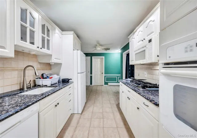 5th image of 22 Herman Ave, North Babylon, NY 11703 | MLS# 915308