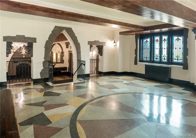 Photo 3 of Sale Pending at 10 Nosband Ave #1C, White Plains, NY 10605 | MLS# 915815 | Listing updated on 2026-09-19