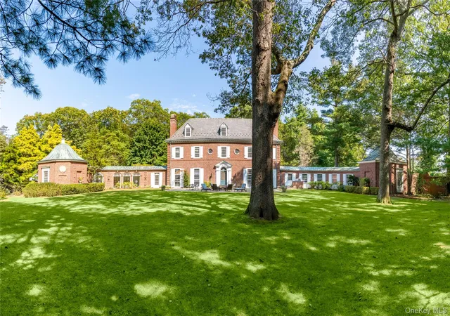 40th image of 88 Wheatley Rd, Old Westbury, NY 11568 | MLS# 916110