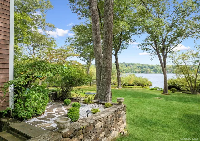 Photo 4 of Sale Pending at 93 Cross Pond Rd, Pound Ridge, NY 10576 | MLS# 916235 | Listing updated on 2026-04-03