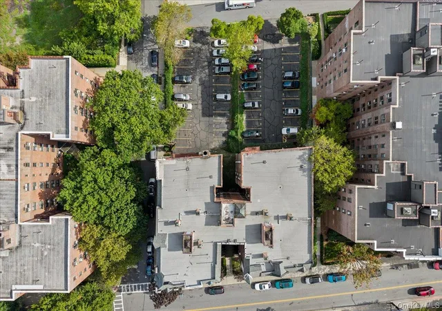 Listing Photo 2 - Condo for sale in building located at 312 Main St, White Plains, NY 10601 - Unit #3B