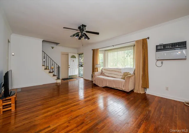 3rd image of 10 Linden St, Malverne, NY 11565 | MLS# 917114