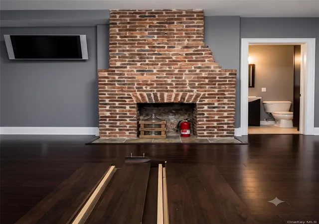 Photo 3 of Multi family home for sale at 175 Beach 113th St, New York, NY 11694 | MLS# 917340 | Listing updated on 2026-08-12
