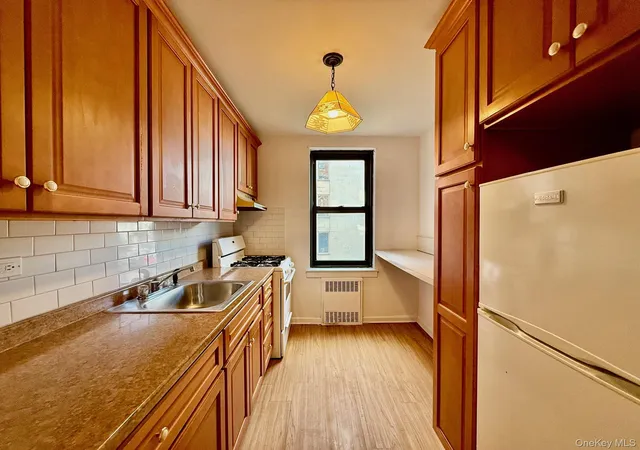 4th image of 112-24 Northern Blvd #3G, New York, NY 11368 | MLS# 917424