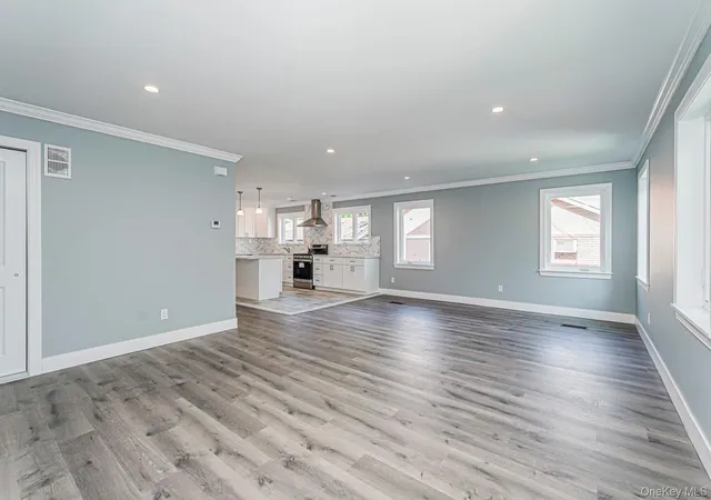 4th image of 72 Goodall St, Staten Island, NY 10308 | MLS# 917700