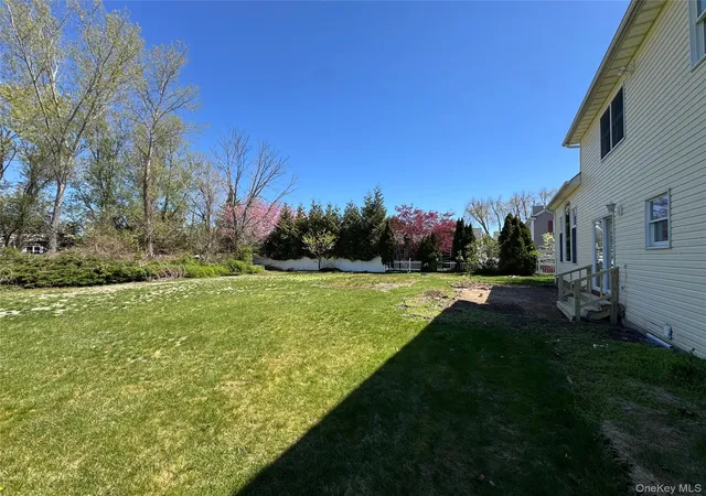29th image of 1 Pal Ct, Shoreham, NY 11786 | MLS# 917722