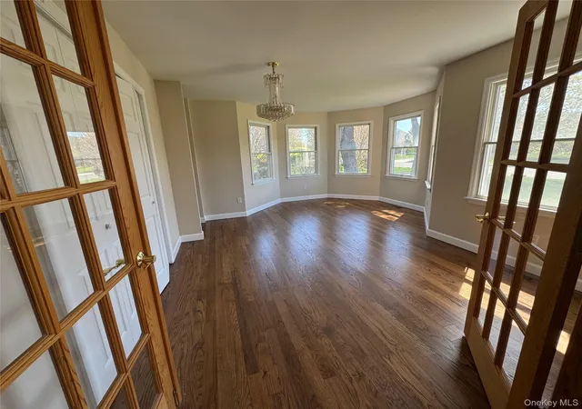 5th image of 1 Pal Ct, Shoreham, NY 11786 | MLS# 917722