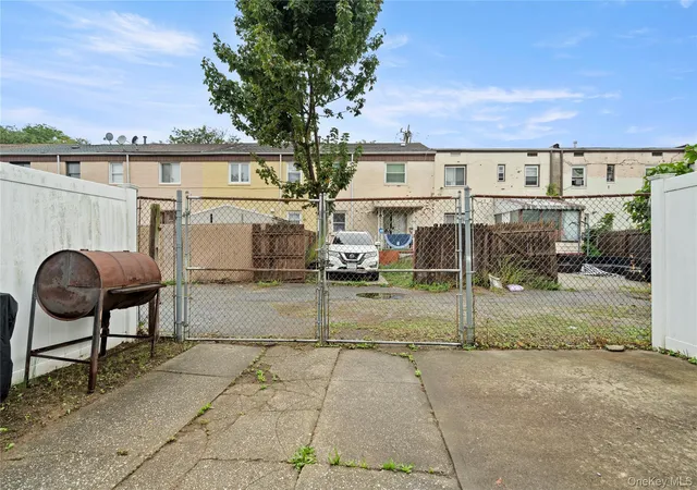 15th image of 13512 223rd St, Laurelton, NY 11413 | MLS# 917741