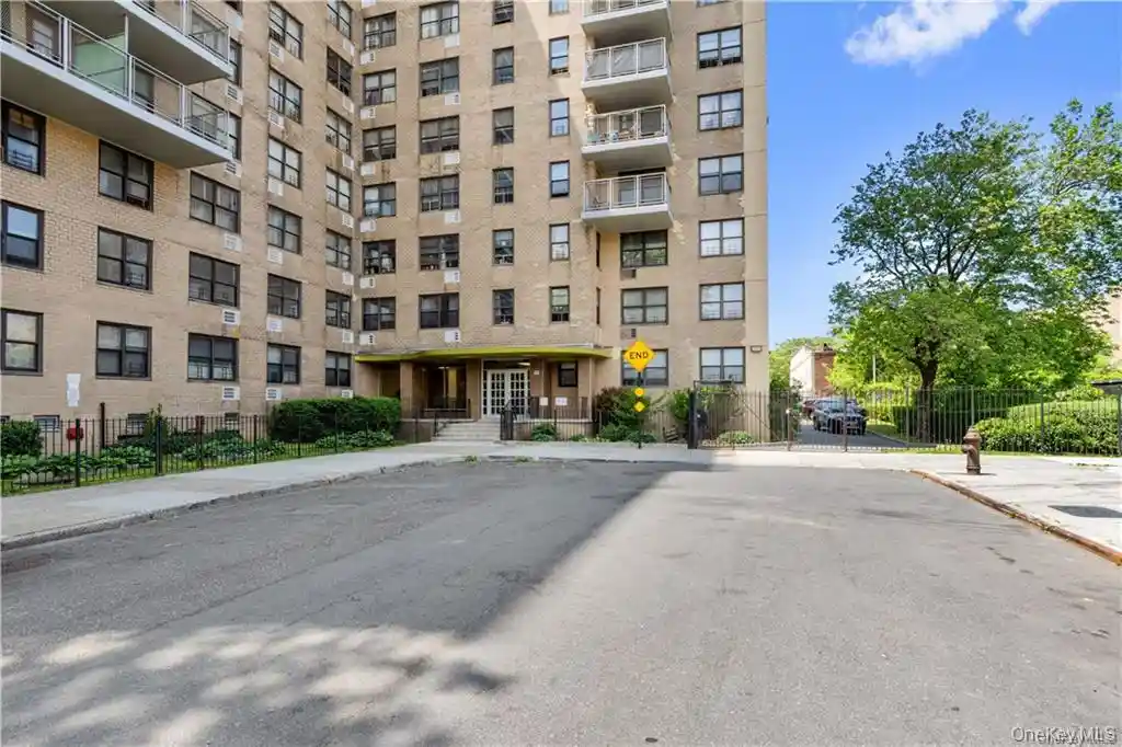 Listing Photo 2 - Condo for sale in Hugh Grant Gardens HDFC located at 1966 Newbold Ave, New York, NY 11238 - Unit #108