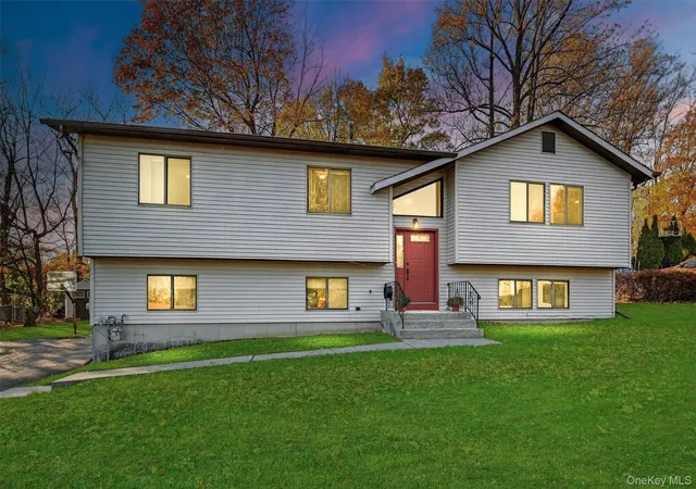 Photo 1 of Sale Pending at 5 Schettig Ct, Spring Valley, NY 10977 | MLS# 918050 | Listing updated on 2026-02-06