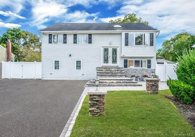 1st image of 46 W Willow St, Brentwood, NY 11717 | MLS# 918508