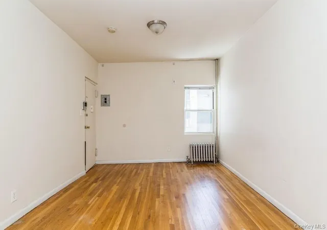 Photo 3 of Single family home for sale at 41-32 53Rd St, Woodside, NY 11377 | MLS# 918628 | Listing updated on 2025-09-30