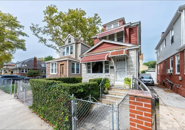 3rd image of 13305 107Th Ave, South Richmond Hill, NY 11419 | MLS# 918899