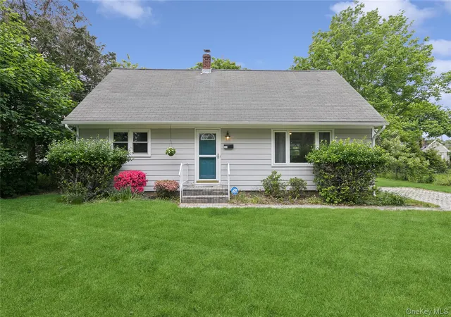 Photo 2 of Single family home for sale at 111 Miller Rd, Southampton, NY 11968 | MLS# 918931 | Listing updated on 2026-08-29