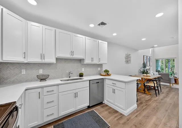 Photo 3 of Single family home for sale at 4 Sulky Way, Goshen, NY 10924 | MLS# 919213 | Listing updated on 2026-10-10