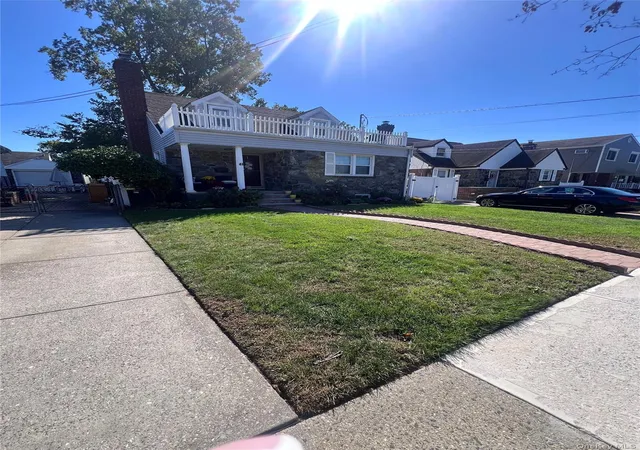 Photo 2 of Sale Pending at 44 Frank St, Valley Stream, NY 11580 | MLS# 919547 | Listing updated on 2025-12-03