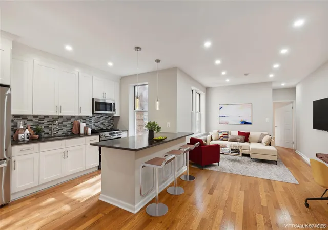 Photo 3 of Sale Pending at 34 59 89th St #6E, Jackson Heights, NY 11372 | MLS# 919605 | Listing updated on 2026-09-17