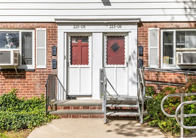 Listing Photo 4 - Condo for sale in building located at 225-08 88Th Ave, New York, NY 11429 - Unit #Upper