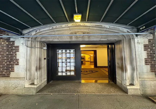 Photo 1 of Condo for sale at 333 E 53rd St #5C, New York, NY 10022 | MLS# 920131 | Listing updated on 2026-10-21