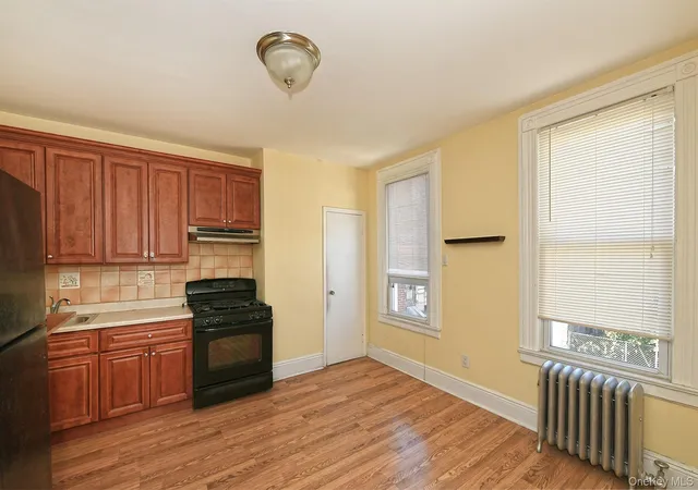Photo 4 of House for sale at 3094 47th Street, Astoria, NY 11103 | MLS# 920462 | Listing updated on 2026-08-18