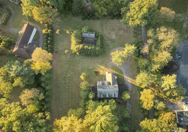 Photo 3 of Mansion for sale at 63 Colonial Ave, Warwick, NY 10990 | MLS# 920550 | Listing updated on 2026-08-11