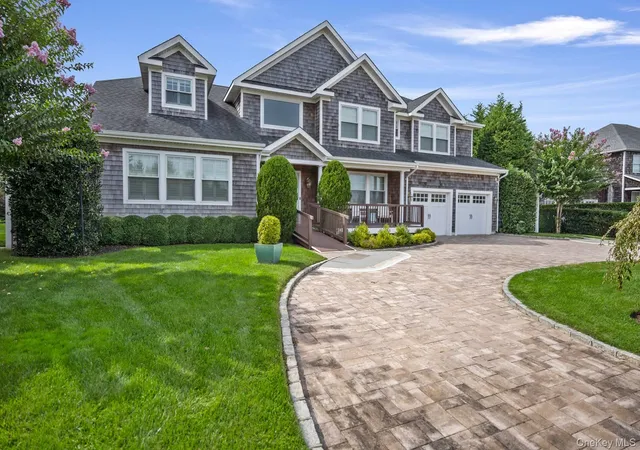 1st image of 4 Spring Ln, Southampton, NY 11968 | MLS# 920991