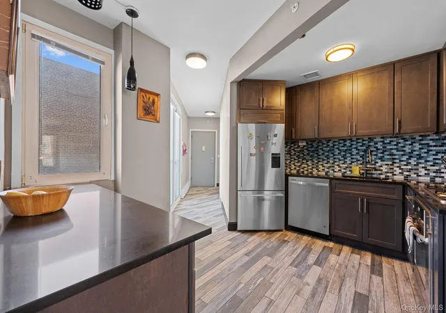4th image of 118-20 Ocean Promenade #6D, New York, NY 11694 | MLS# 921132