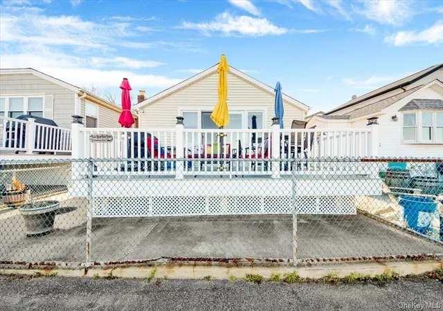 1st image of 6 Edgewater Park #6D, Bronx, NY 10465 | MLS# 921342