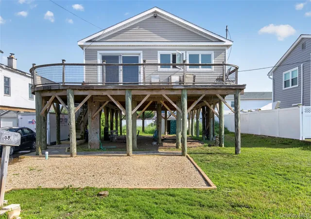1st image of 88 Bayview Ave W, Babylon, NY 11757 | MLS# 921380