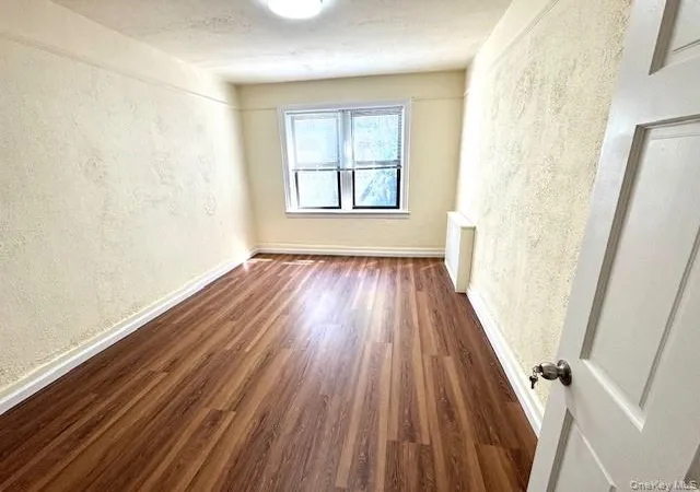 5th image of 45-47 43 St, New York, NY 11104 | MLS# 921433