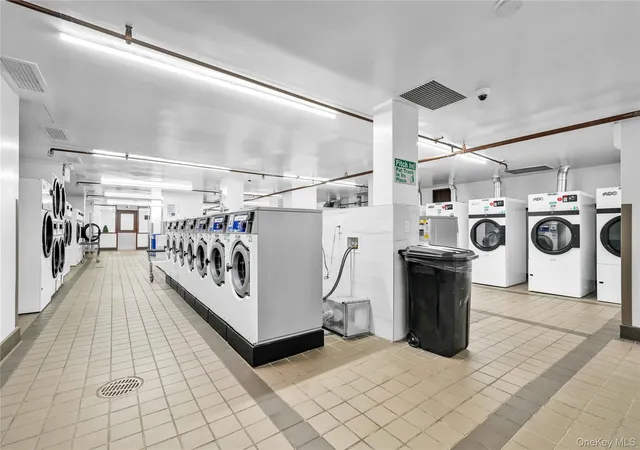 2nd image of 6120 Grand Central Pkwy, Forest Hills, NY 11375