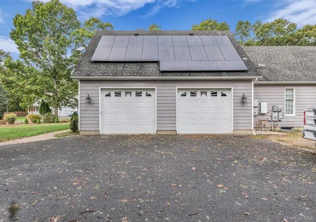 Homes for sale in Riverhead, NY | 156 N Woods Rd, Riverhead, NY 11933 | MLS# 921519