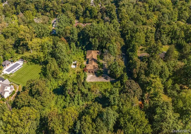 4th image of 169 Middle Neck Rd, Great Neck, NY 11021 | MLS# 921609