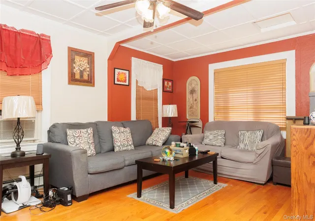 Photo 3 of Condo for sale at 6 Elm Pl #6, Bronx, NY 10465 | MLS# 921789 | Listing updated on 2026-09-01
