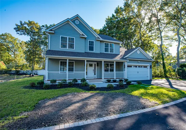 Photo 2 of Sale Pending at 176 (birmingham) Southern Blvd, Smithtown, NY 11767 | MLS# 922025 | Listing updated on 2026-03-18