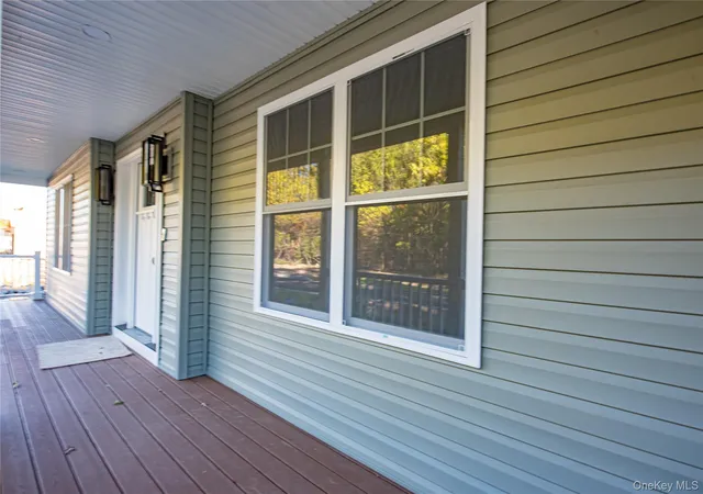 Photo 4 of Sale Pending at 176 (Birmingham) Southern Blvd, Smithtown, NY 11767 | MLS# 922025 | Listing updated on 2026-03-18